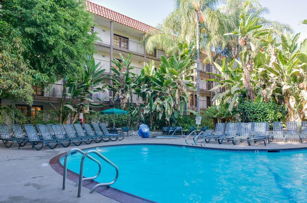 Buena Park Grand Hotel & Suites Exterior foto