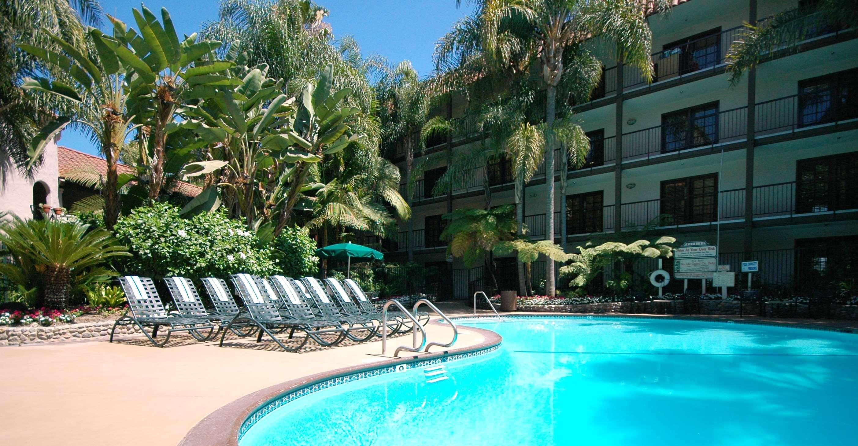 Buena Park Grand Hotel & Suites Exterior foto
